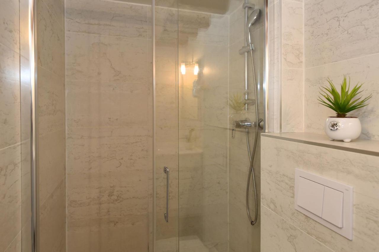 Studio Fonctionnel A Deux Pas Du Musee Grevin - 2P Apartment ปารีส ภายนอก รูปภาพ